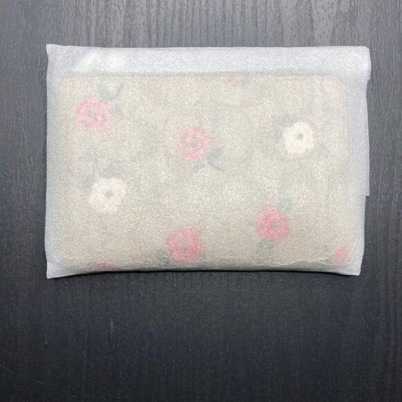 Corner Zip Wristlet In Signature Canvas With Floral Print Wallet Bag Purse